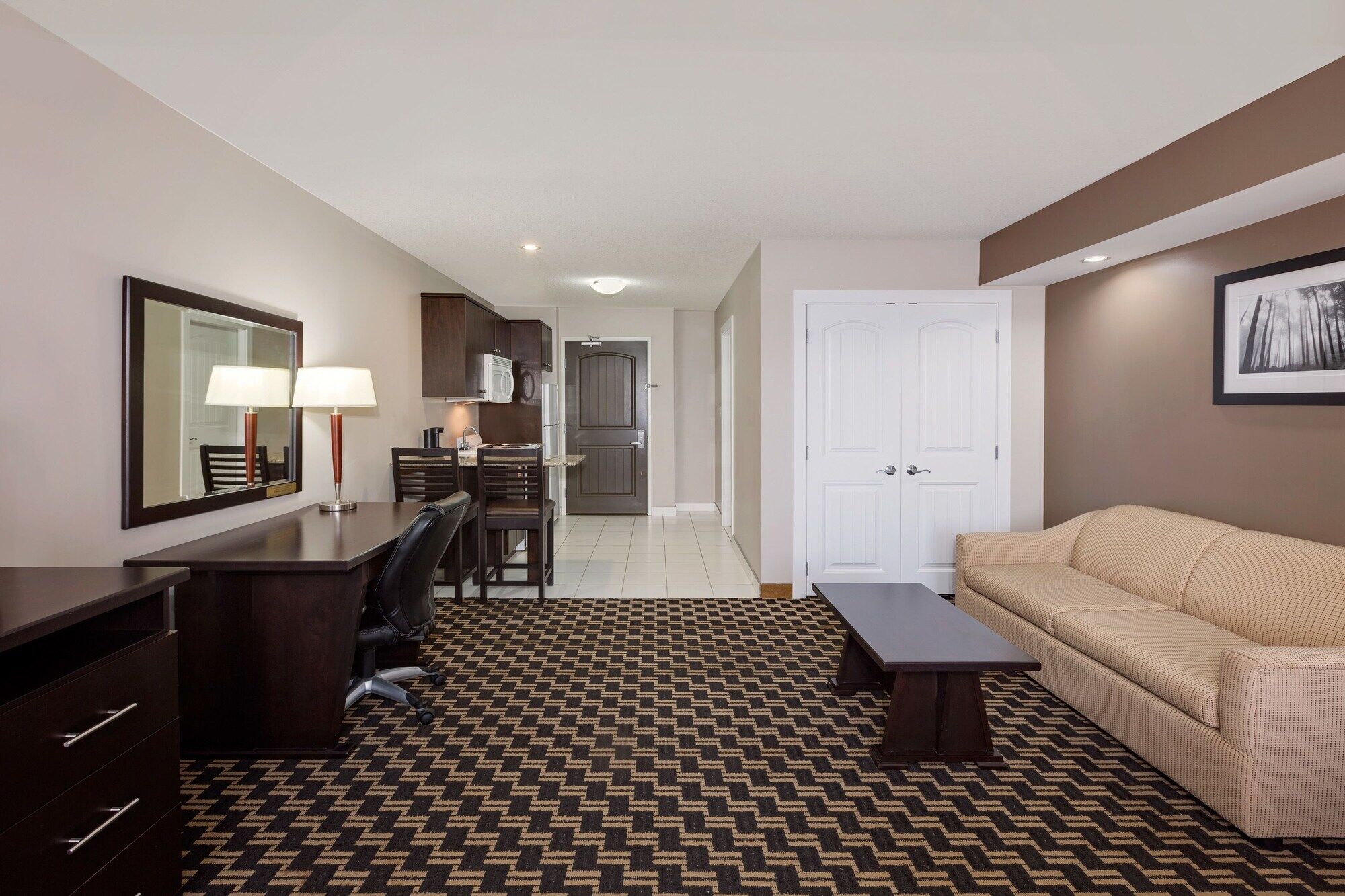 Ramada By Wyndham Cold Lake Екстер'єр фото